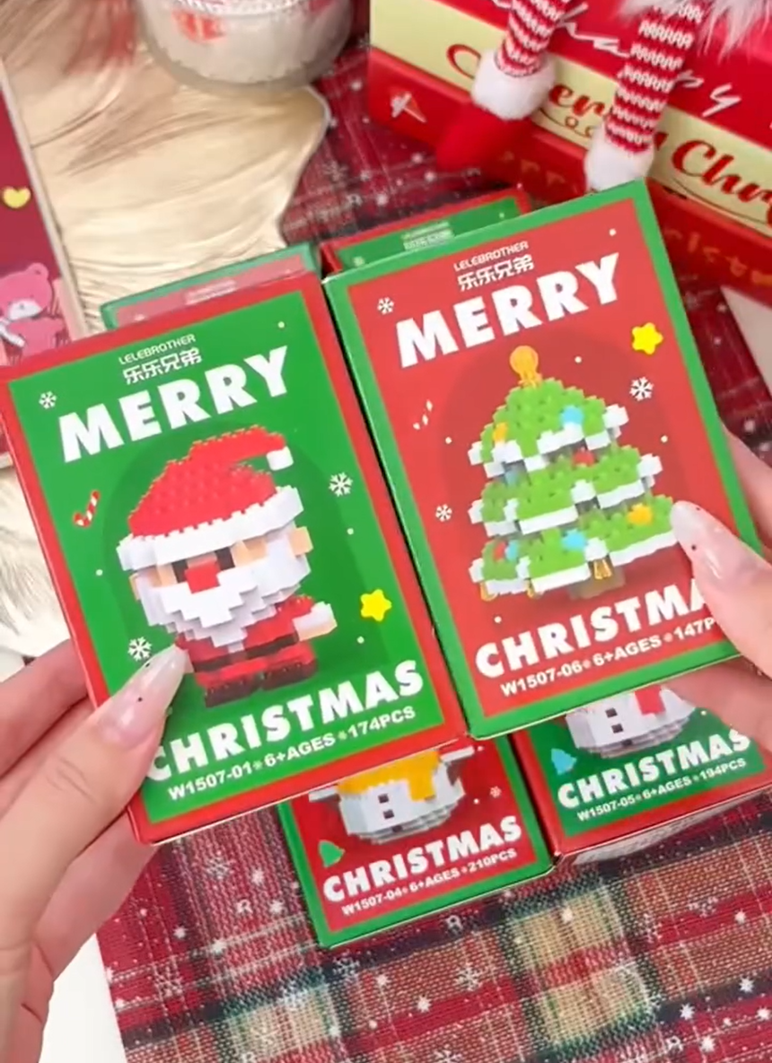 Display en grand - Build My Bear décoration